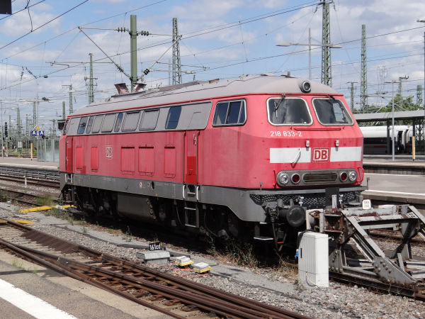 de-db-br218-stuttgart-080715-full.jpg