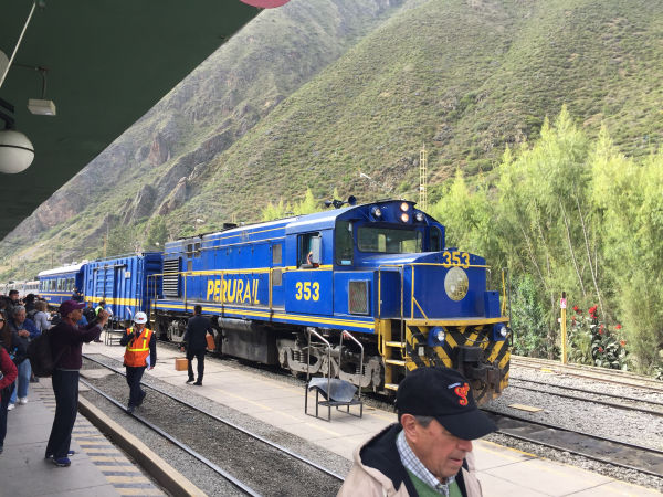 pe-perurail-353-ollantaytambo-290318-pekkaihalainen-pic2-full.jpg