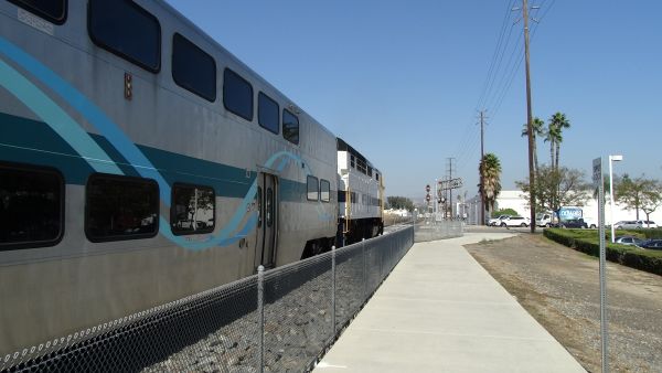 us-metrolink-881-anaheimcanyon-251016-pic4-full.jpg